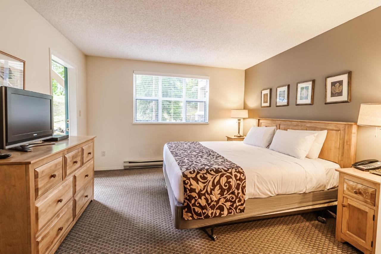 Snowbird Townhouses By Elevate Vacations Whistler Eksteriør billede