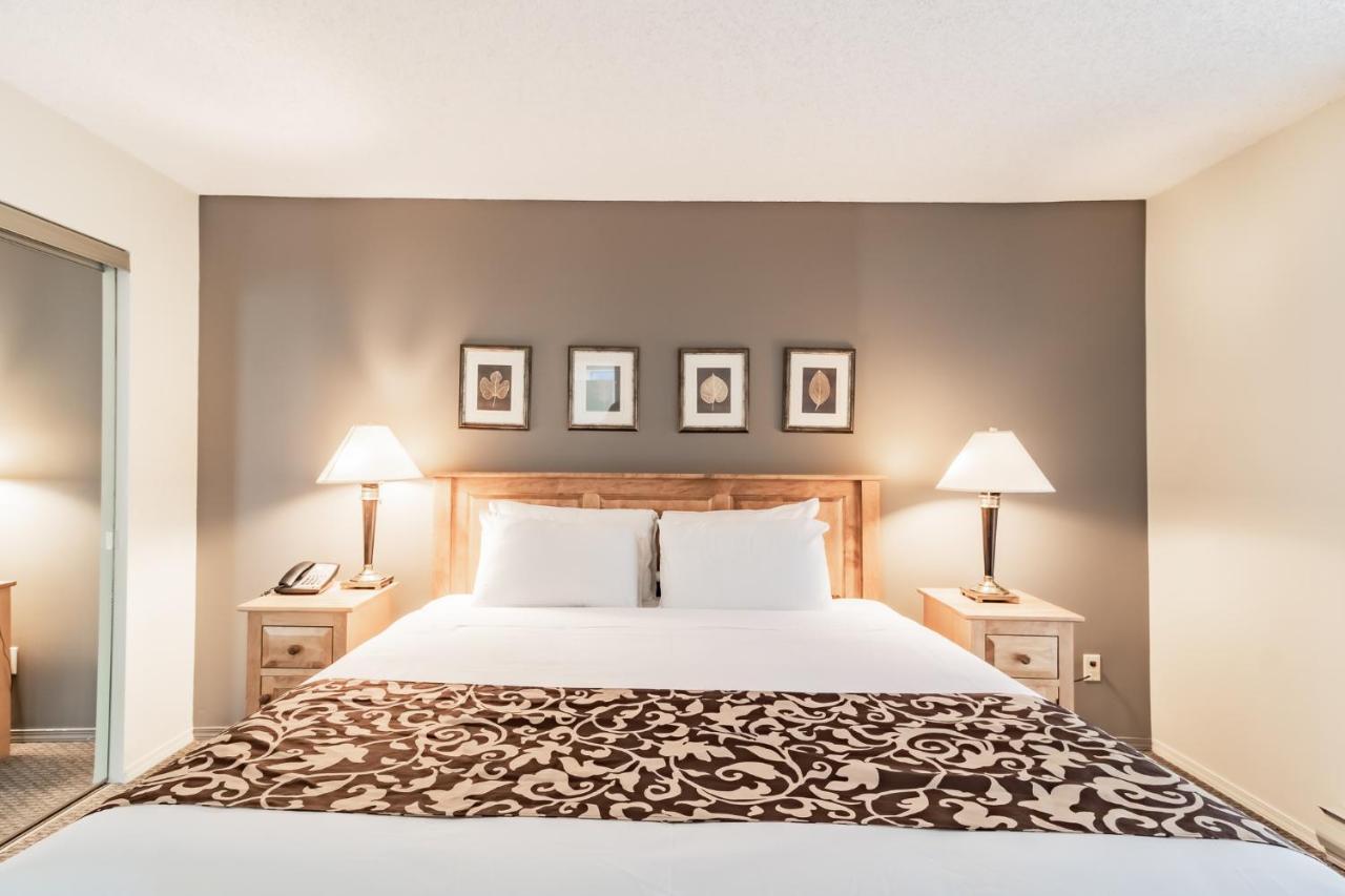 Snowbird Townhouses By Elevate Vacations Whistler Eksteriør billede